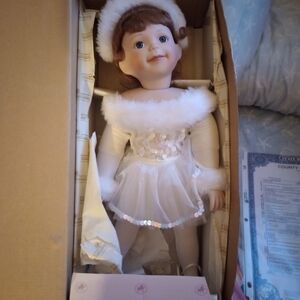 Ashton Drake ballerina+ closet